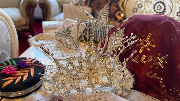 Unutulmaya yüz tutan 300 yıllık zanaat modern tasarımlarla canlandı: Gelinlerin yeni favorisi oldu!