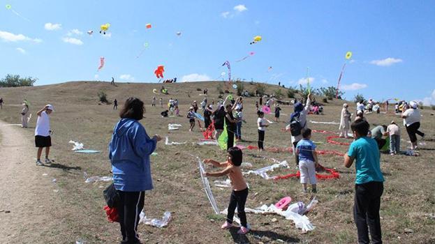 Taşköprü Sarımsak Festivali’nde renkli anlar: Antik kentte uçurtmalar gökyüzünü süsledi