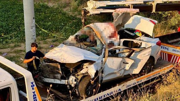 Afyonkarahisar'da feci kaza! Kontrolden çıkan otomobil şarampole devrildi
