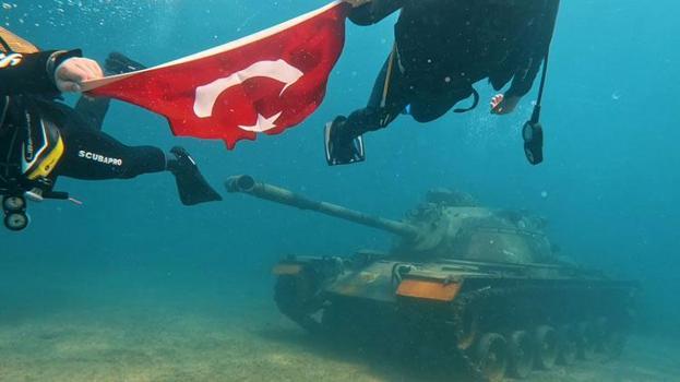 Edirne’nin Saros Körfezi'ndeki tank batığı, dalış tutkunlarının uğrak noktası haline geldi