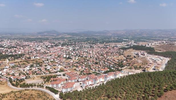 Balıkesir'de depremin yaraları 1 yıl sonra sarılmaya devam ediyor