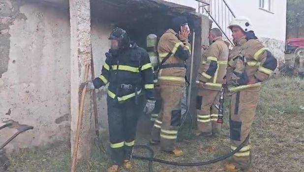Komşudaki yangını camide duyurdu: Hoparlörden yardım istedi