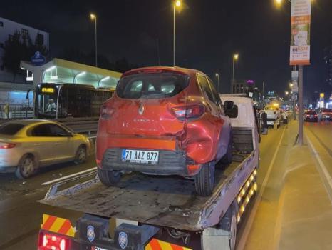 Bahçelievler'de zincirleme kaza: 3 yaralı