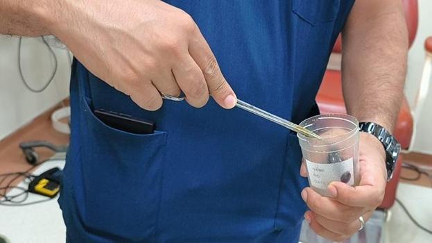 15 gündür ağzından ve burnundan kan geliyordu: 5 yaşındaki çocuğun boğazından çıkan şoke etti