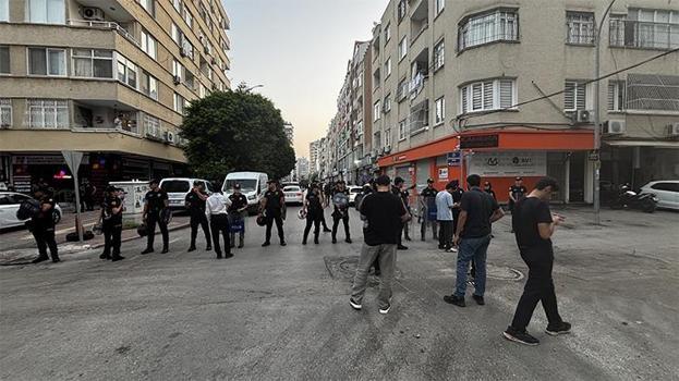 Son Dakika: Adana'da şafak operasyonu! Furkan Vakfı Başkanı Alparslan Kuytul'un evinde arama yapılıyor