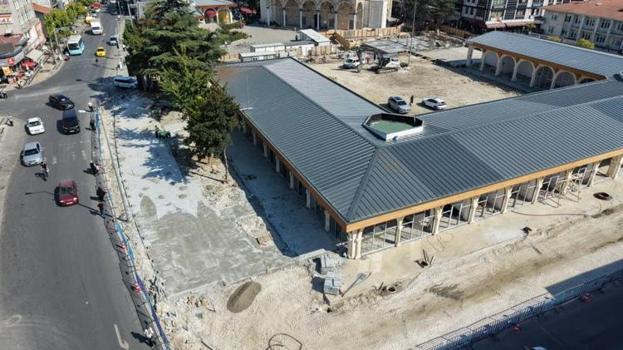 Düzce’de dev projede sona gelindi! Yeni çarşıda son çalışmalar başladı