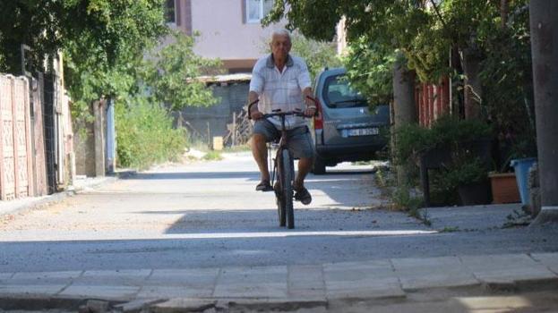 Adapazarı'nda belediye işi yarım bırakıp gitti, çilesi vatandaşa kaldı