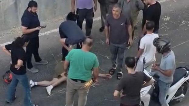 Bariyerlere çarptı motosikletletten fırlayarak alt geçide düştü