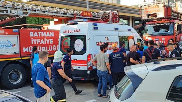 Batman'da spor salonu yangınında Bakan Şimşek'in yeğeni hayatını kaybetti
