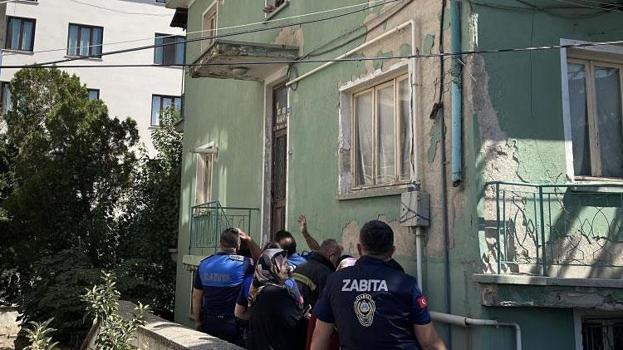 Binadan kötü koku yayılıyor ihbarı ekipleri alarma geçirdi, gerçek bambaşka çıktı