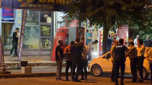 Video oyun salonuna yapılan silahlı saldırıda 3 kişi yaralandı