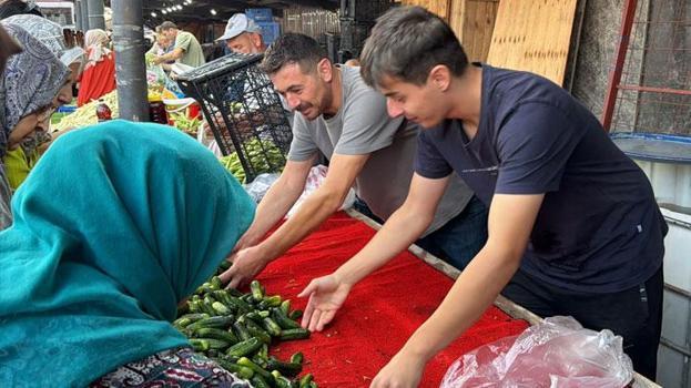 Dededen babaya, babadan oğula 3 kuşak devam eden pazarcılık geleneği