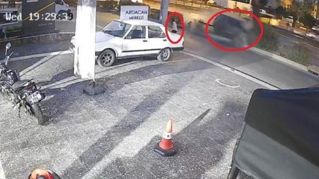 Kaza yapan otomobil takla attı ölümden 5 saniyeyle kurtuldu