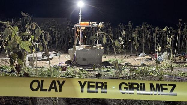 Su kuyusunda rahatsızlanan kişi ile onu kurtarmak isteyen arkadaşı metan gazından zehirlenerek öldü