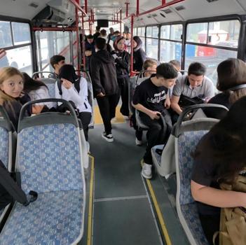 Bu şehirde öğrenciler 8 yıldır ücretsiz taşınıyor: Bu yıl da başladı