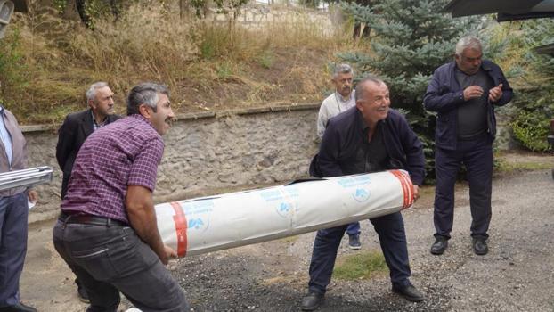 Kastamonu'da örtü altı üretimde büyük destek: 5 Milyon TL bütçeyle 502 sera örtüsü dağıtıldı!
