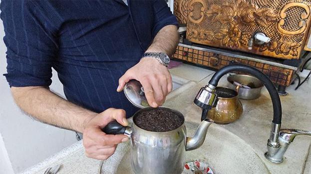 Çay nasıl demlenir? Evde yapılan en büyük hata itiraf edildi: Çay ocağı esnafı püf noktasını açıkladı