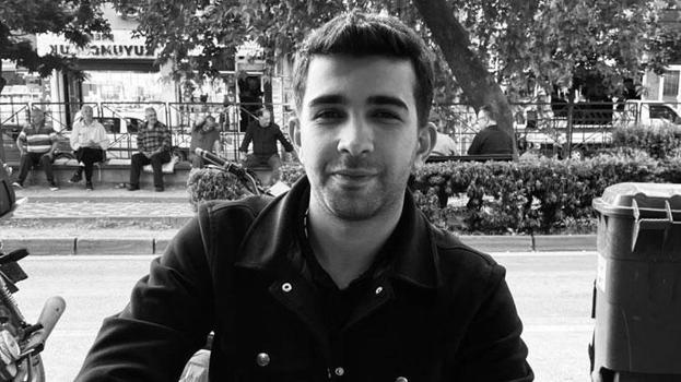 İki otomobilin kafa kafaya çarpıştığı kazada 1 kişi hayatını kaybetti