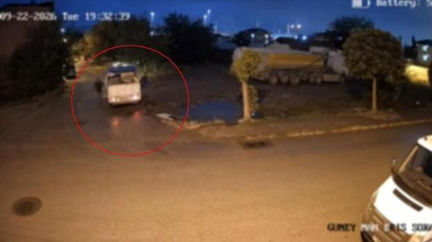 Çevreyi atıklarla kirleteceklerdi, kamerayı görünce geri topladılar
