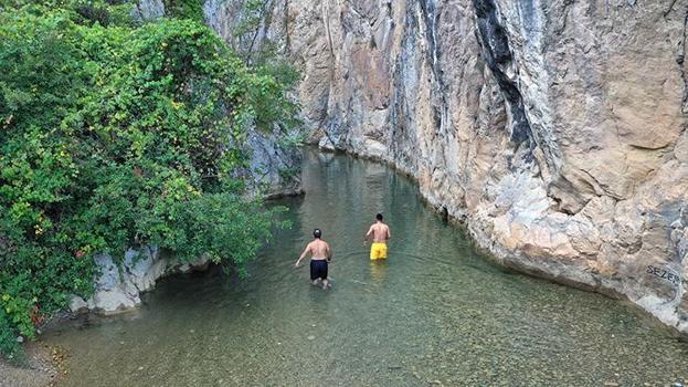 Kastamonu'da derinliği 100 metreyi buluyor: Gizli kalmış o kanyon akın akın ziyaretçi ediyor!