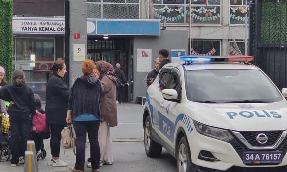 Polisten kaçarken yakalandılar! Silahı 12 yaşındaki çocuklara saklatmışlar
