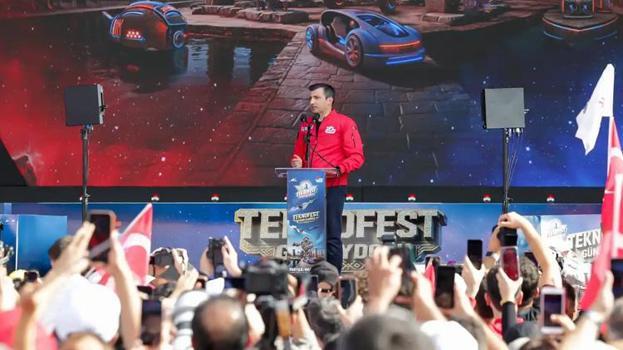 Şanlıurfa’da TEKNOFEST heyecanı! Selçuk Bayraktar'dan gençlere önemli mesaj: TEKNOFEST bir öz güven devrimidir