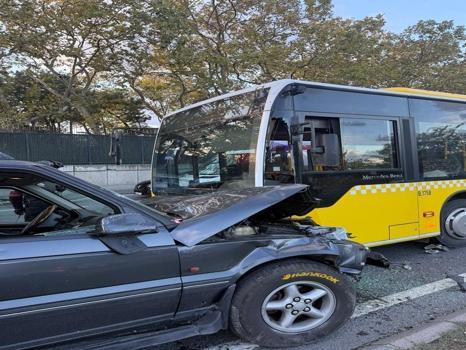 Sarıyer'de İETT otobüsüne çarptı: Karşı yöne giren cip trafiği felç etti