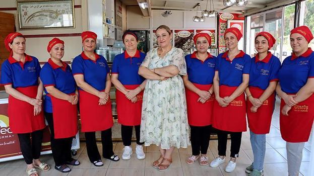 İki dükkanı yıkıldı, pes etmedi! İşsiz kaldığı gün aldığı karar hayatını değiştirdi: Şimdi 40 kadına istihdam sağlıyor