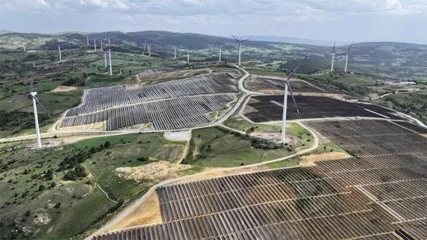 Güneş ve rüzgârdan elektrik üretiminde tarihi rekor