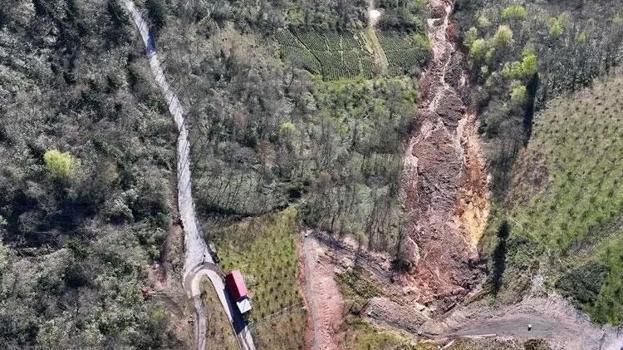 Trabzon'da kaya düşmesi sonucu bir kişi yaralandı