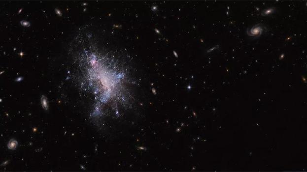 Evrenin derinliklerinden rekor sinyal: NASA Ve MeerKAT uzayın en uzak radyo patlamasını yakaladı!