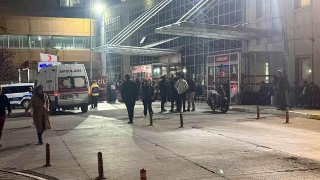 Şebeke suyu uyarısı! Yüzlerce kişi hastaneye başvurdu