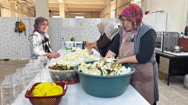 Ata tohumuyla yetiştirip doğal antibiyotik üretiyorlar! Hastalanan bir bardak içiyor: Talep yağıyor