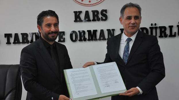 Kars hayvancılığında tarihi devrim: Suni tohumlama yetkisi Damızlık Sığır Yetiştiricileri Birliği’ne devredildi!