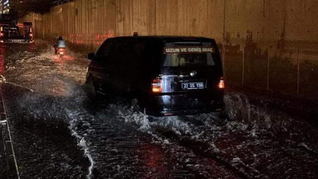 Bolu'da kuvvetli sağanak yağış! Valilik vatandaşları ani sel ve su baskınına karşı uyardı