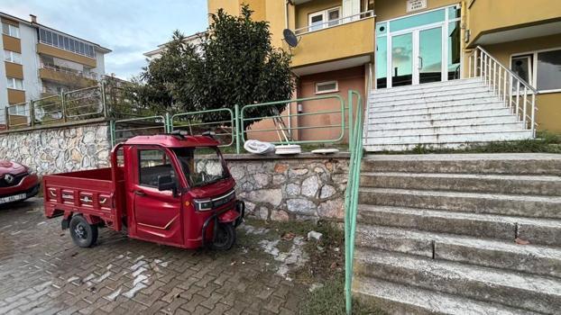 Sakarya'da evinin son eşyalarını almak için geldi! Tartıştığı komşusu tarafından öldürüldü
