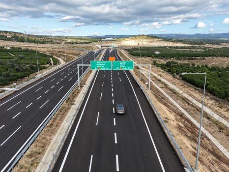 70 dakikadan 18 dakikaya düştü! Bölgeyi rahatlatacak otoyol ulaşıma açıldı