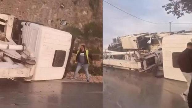 Uludağ yolunda devrilen vinç paniğe neden oldu