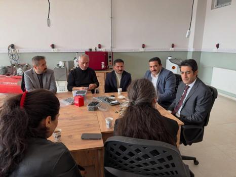 Ham taş olarak çıkarılıyordu, şimdi mücevher gibi işleniyor: Sarıkamış’ın Volkanik mirası kadın eliyle sanata dönüşüyor