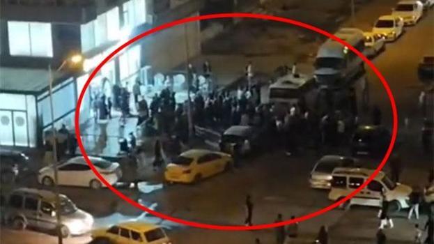 Mardin Kızıltepe’de nişan töreninde kavga: Sandalyeler havada uçuştu