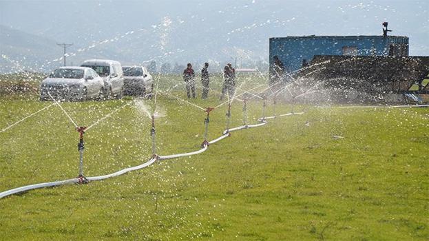 Mazot masrafı tarih oldu! Muşlu çiftçi devlet desteğiyle tarlasına kurdu, maliyetleri sıfırladı