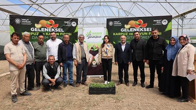 Samsun'da üreticiye rekor destek! O ilçeye tohum eleme, diğerine çilek müjdesi: 9 İlçeye 15 köy fırını birden yapılıyor! İşte tüm detaylar