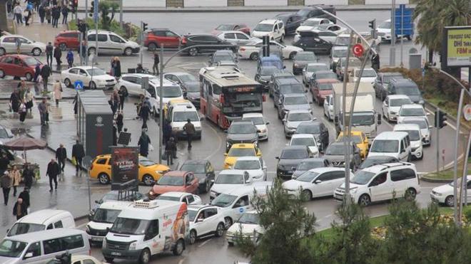 Samsun'da araç sayısı rekor kırdı! Trafikteki toplam araç sayısı 552 bini aştı