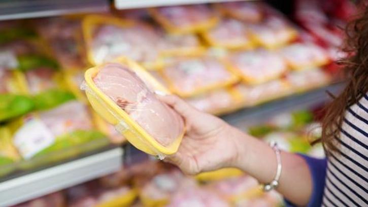 Tavuk fiyatını düşürecek hamle! Ticaret Bakanlığı harekete geçti