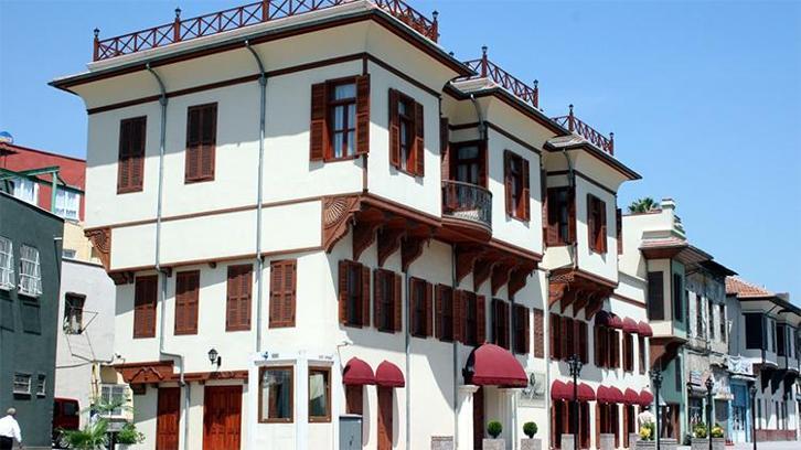 Tarihi Adana evleri tarihi ve mimari dokusuyla ziyaretçilerini bekliyor
