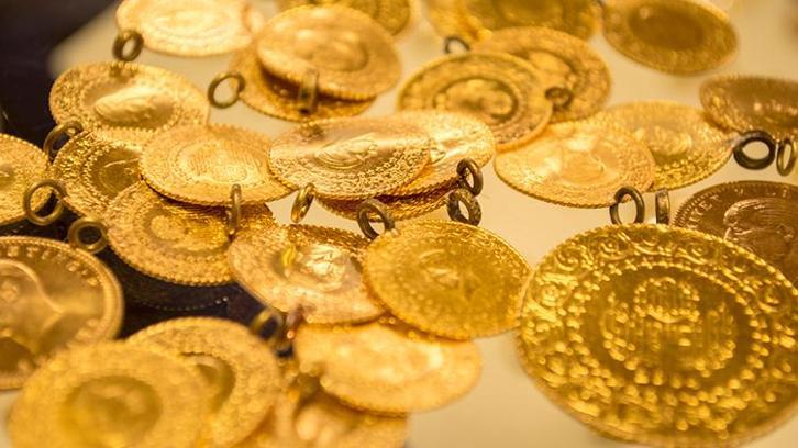 Altın yatırımcıya göz kırpıyor! Yıl sonu için yeni rekor tahmini geldi, İslam Memiş alım için iki fırsat tarihini açıkladı