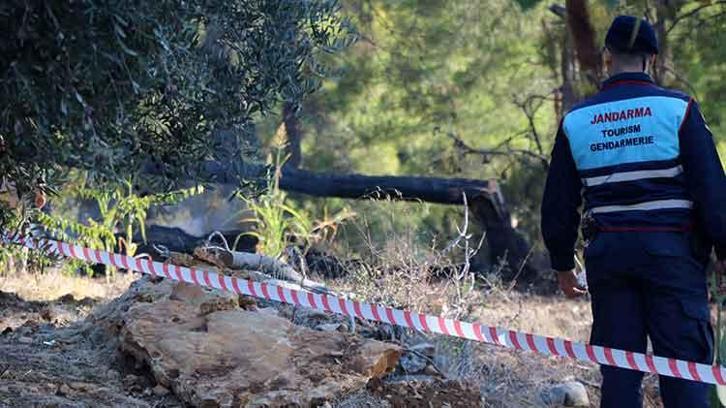 Antalya'da ormana düşen paramotor yangına sebep oldu: Bölgeye ekipler sevk edildi