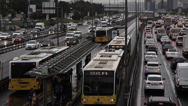 Toplu ulaşımda yeni dönem! Taksi, dolmuş ve otobüslerde zorunlu olacak