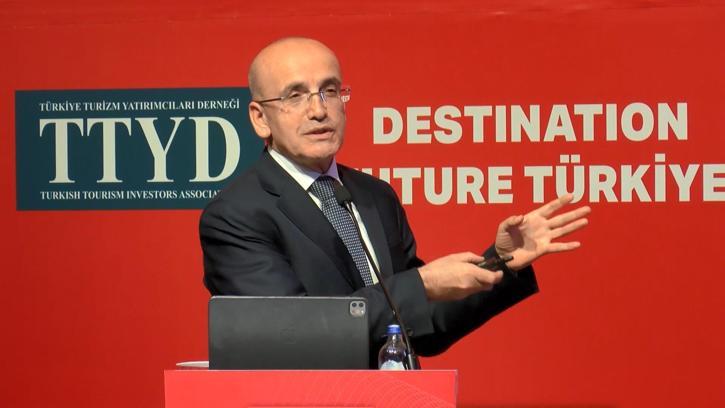 Bakan Şimşek'ten enflasyon açıklaması: 2025'te düşmeye devam edecek