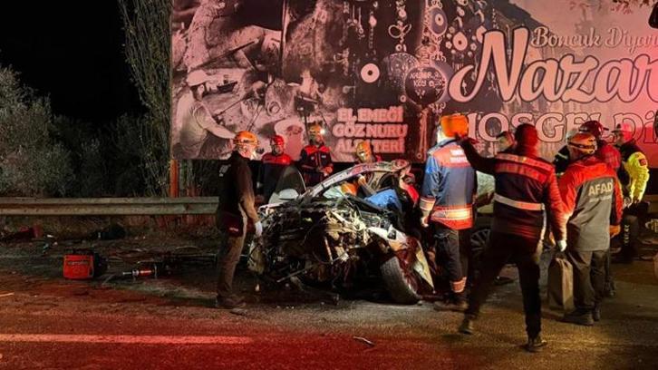 İzmir'de korkunç kaza: 3 ölü, 7 yaralı